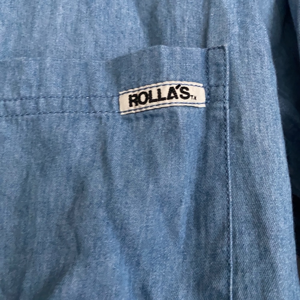 Rolla’s Bondi button up chambray shirt